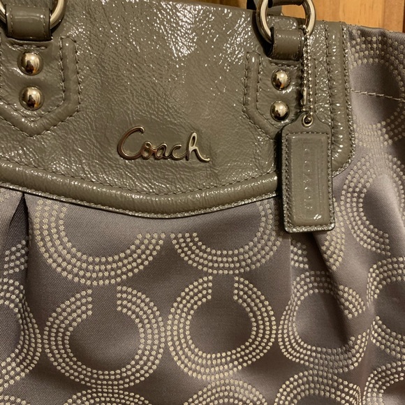 Coach purse - Picture 2 of 4